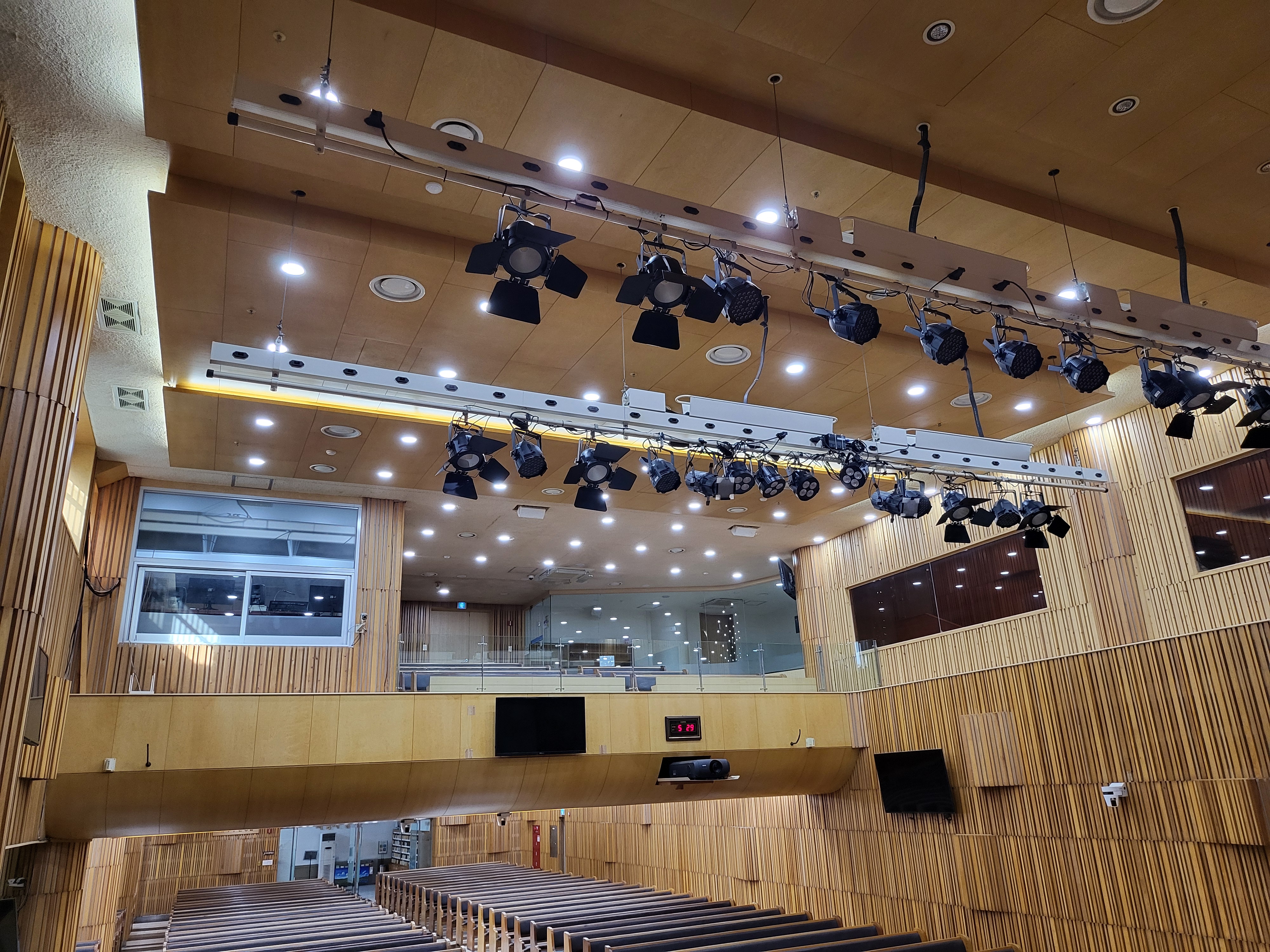 예배당 본당 전경